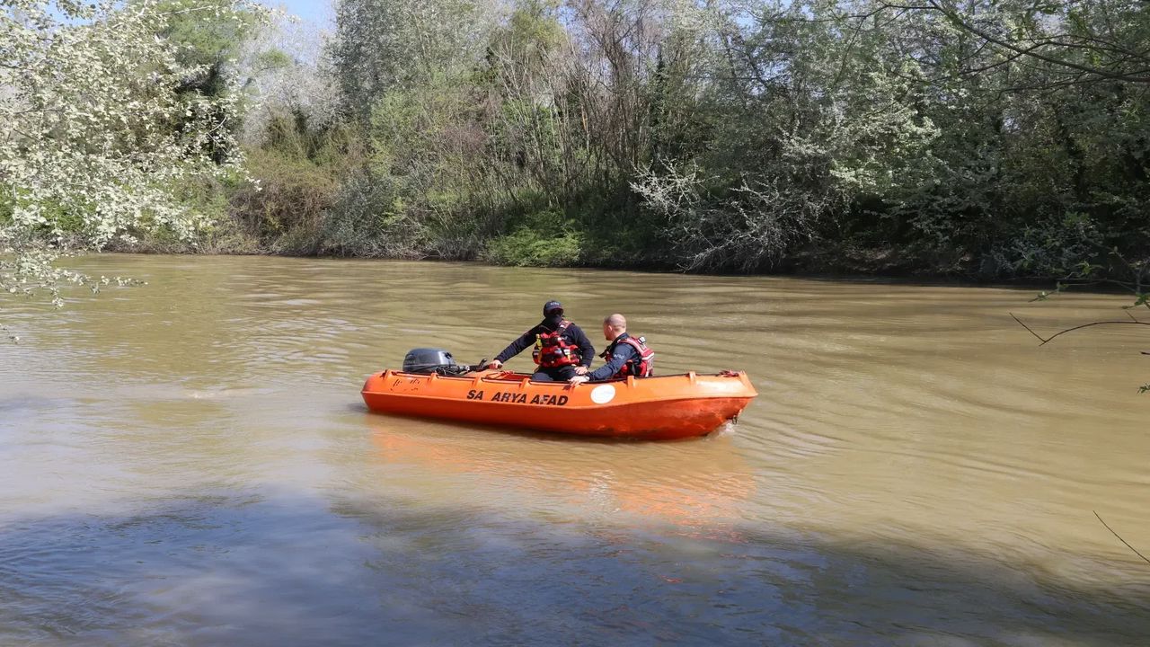 Sakarya Nehri’nde 10 Yaşındaki Çocuk 6 Gündür Aranıyor