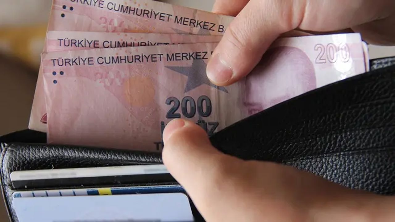 Memur ve emekli zammı değişiyor
